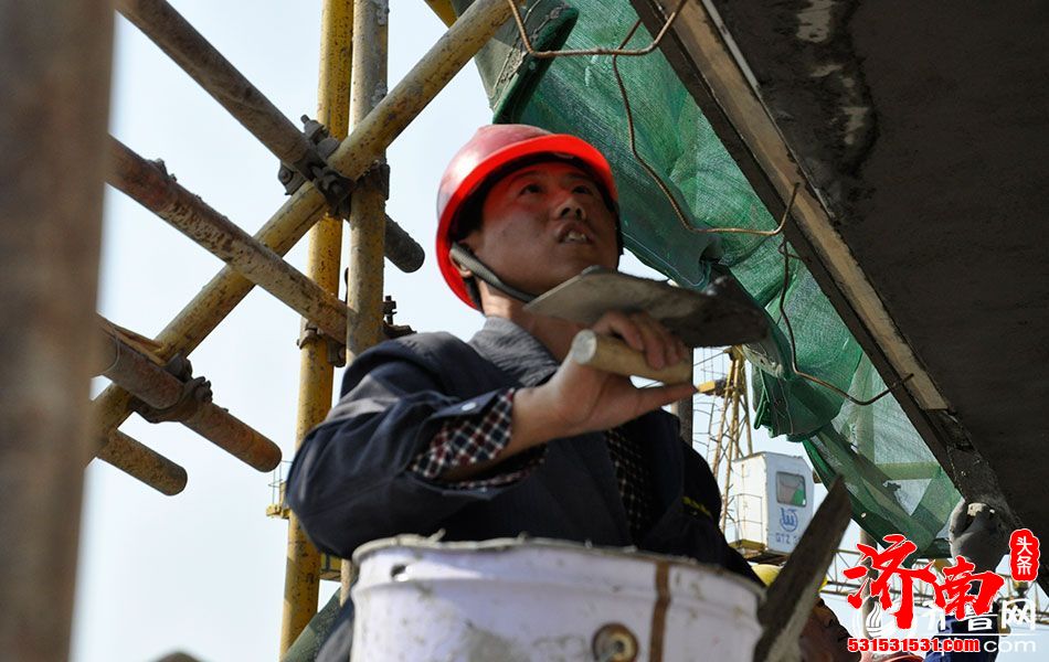 了不起!砌墙农民工成颁发国务院特殊津贴奖励 了不起!砌墙农民工成颁发国务院特殊津贴奖励