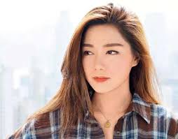 汤洛雯称短期不会和马国明结婚 身负 汤洛雯称短期不会和马国明结婚 身负