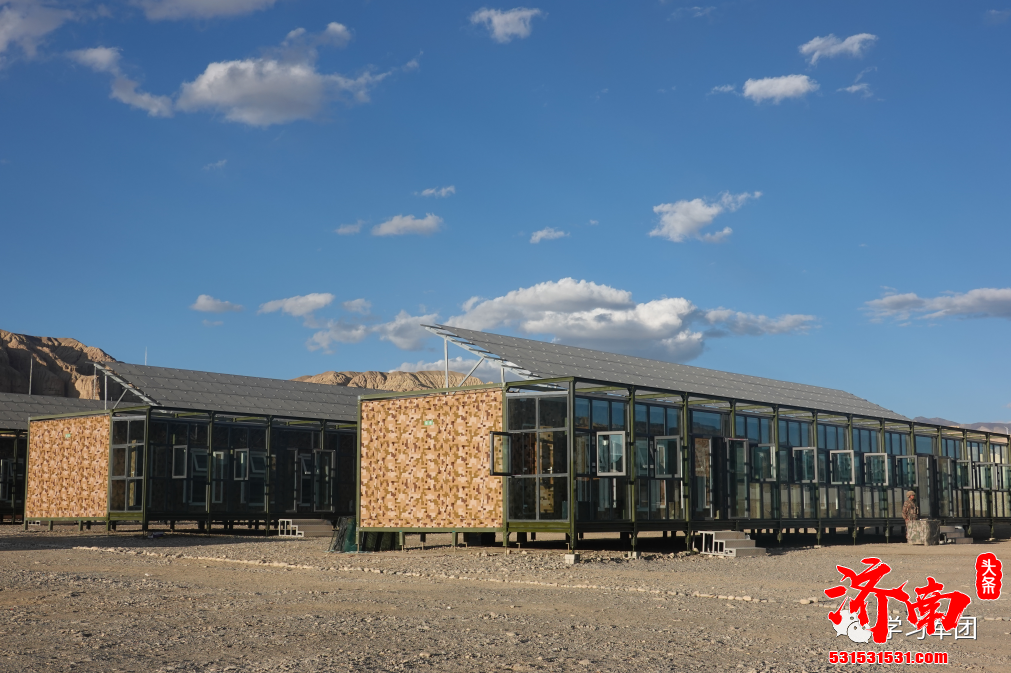 我军驻高原边防部队一批新型防寒被装陆续配送到一线官兵手中