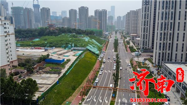 济南历下83条主干线首试路长制 违停随时贴单拍照