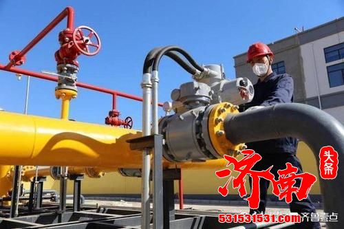 济南能源集团正加紧完成工程供暖前的调试工作 华山热源项目点火