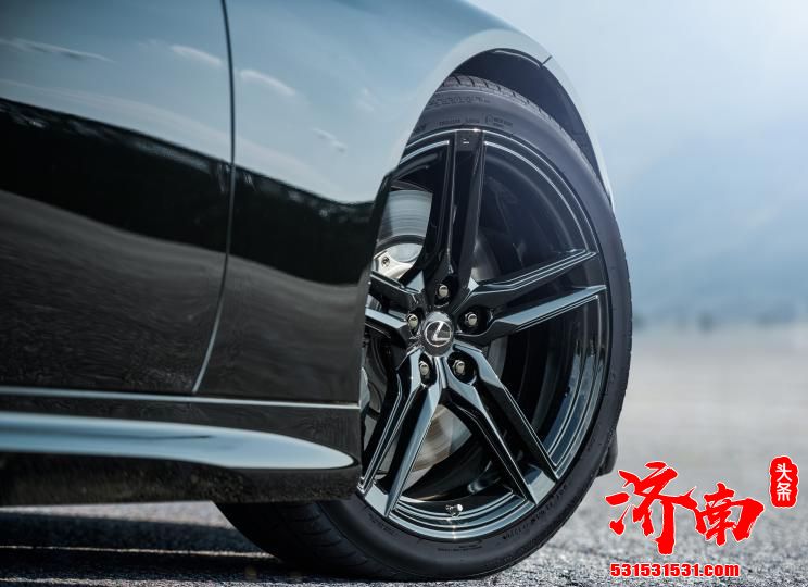 雷克萨斯LC Aviation官图发布 日本限量销售70台