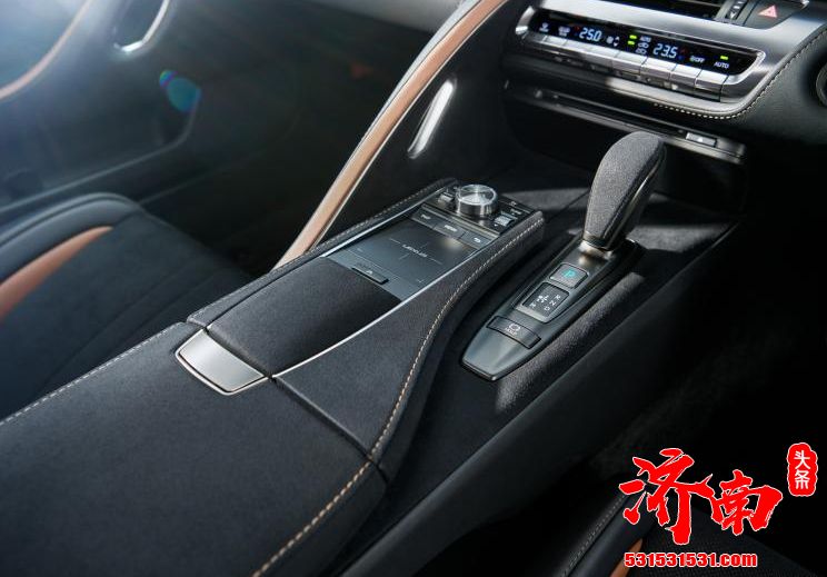 雷克萨斯LC Aviation官图发布 日本限量销售70台