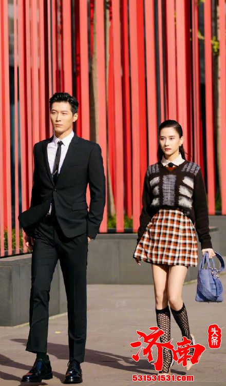 何超莲为窦骁新剧打call 被问男友吻戏称不会吃醋