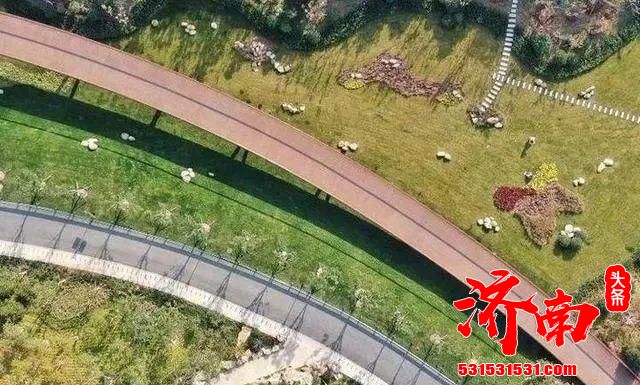 济南茂岭山山体公园景观修建基本完工，市民已去打卡健身