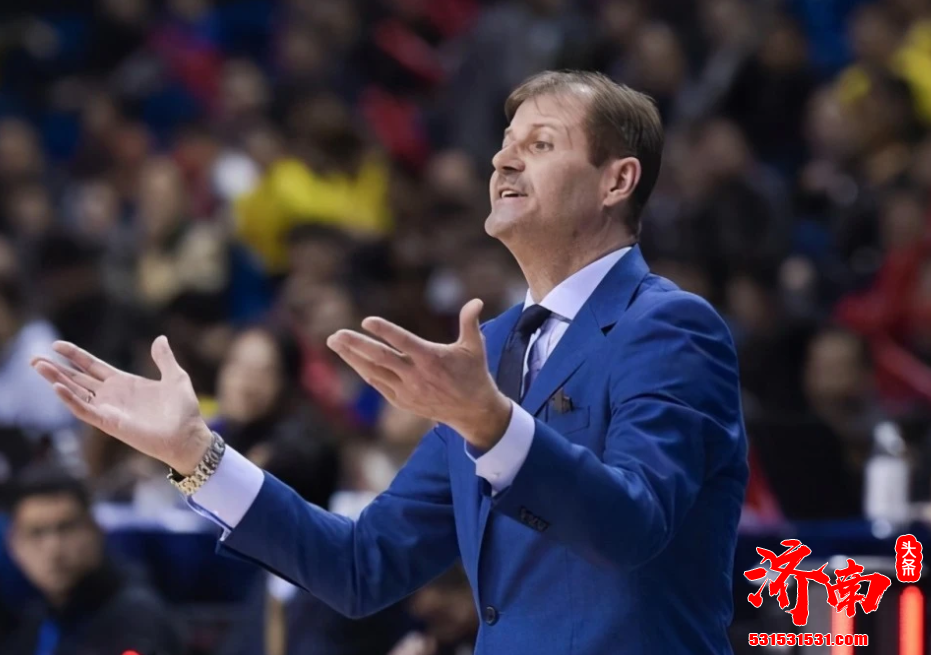 广东宏远男篮教练组进行了人员补充 之前执教过南京同曦队的立陶宛籍外教金塔拉斯与广东队签约