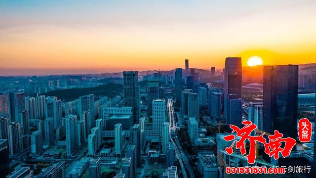 实拍济南CBD最新战况，这一座大楼代表现代化大城市气质？