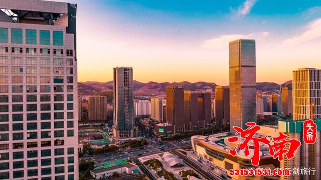 实拍济南CBD最新战况，这一座大楼代表现代化大城市气质？