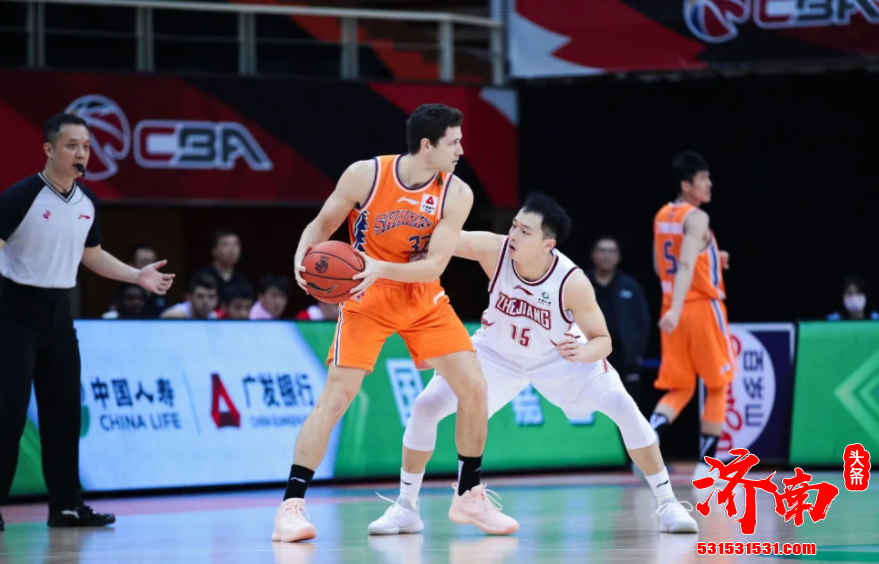 在第一阶段比赛中 弗雷戴特打出了场均21.8分 4.1次助攻 4.3个篮板以及1.5次抢断的出色数据