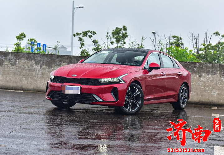 全新K5凯酷新推出两款车型 价格17.78万元和19.58万元