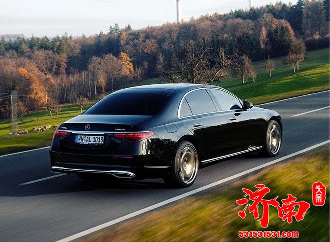奔驰全新版本S级曝光 造型更显气势 动力升级 配4MATIC四驱系统