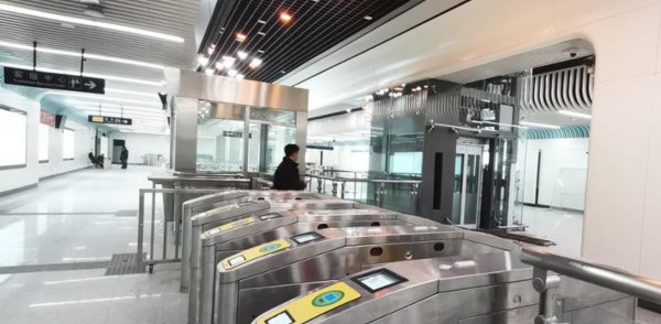 探营济南地铁2号线：站台现代简明，年底试运行最早明年3月底售票