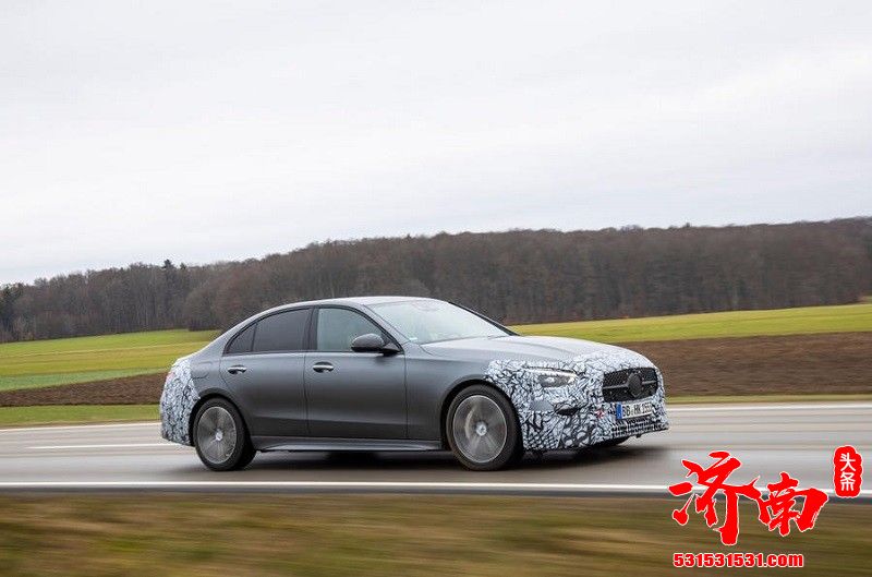 全新奔驰C级最新谍照曝光 全新家族设计 2月23日首发亮相