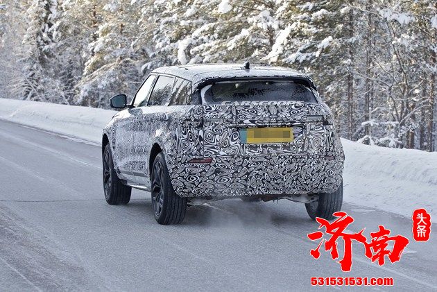 路虎揽胜极光LWB长轴距版谍照曝光 能够与奔驰GLB竞争