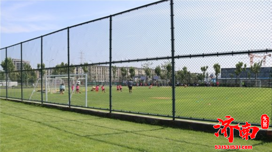 为推广普及足球运动 济南市共规划建设45块社会足球场地 完成计划任务量的107%
