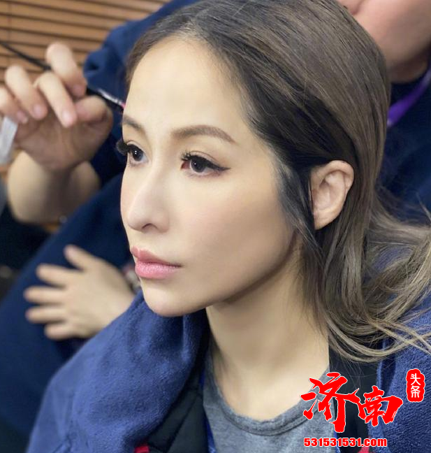 萧亚轩深夜挂急诊被认出 日夜颠倒工作脑压过高