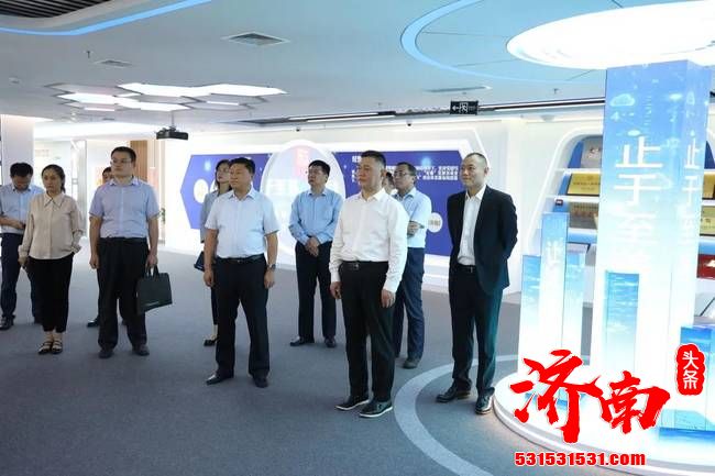 济南历下控股集团与山东产权交易集团举行战略合作协议签约仪式