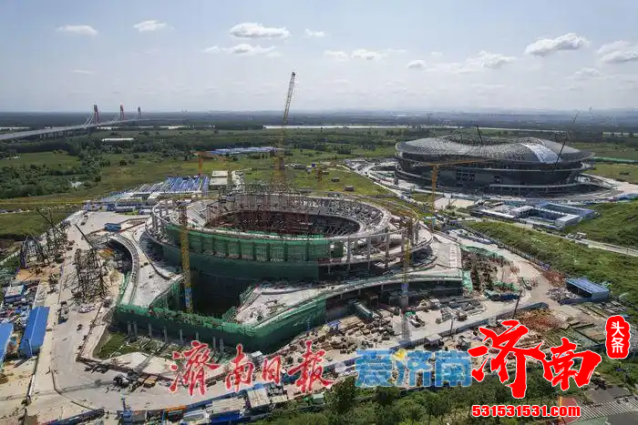 济南黄河体育中心项目建设加快推进，“一场两馆”主体结构已清晰呈现